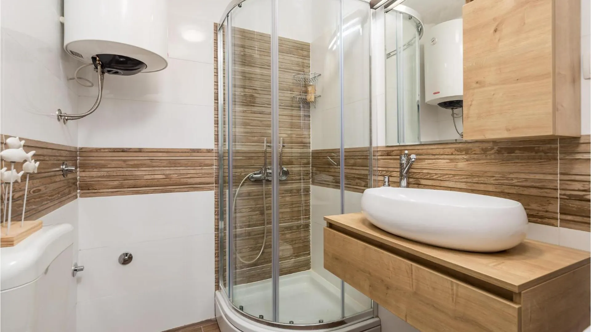 Gorgeous Apartment In Cres With Wifi